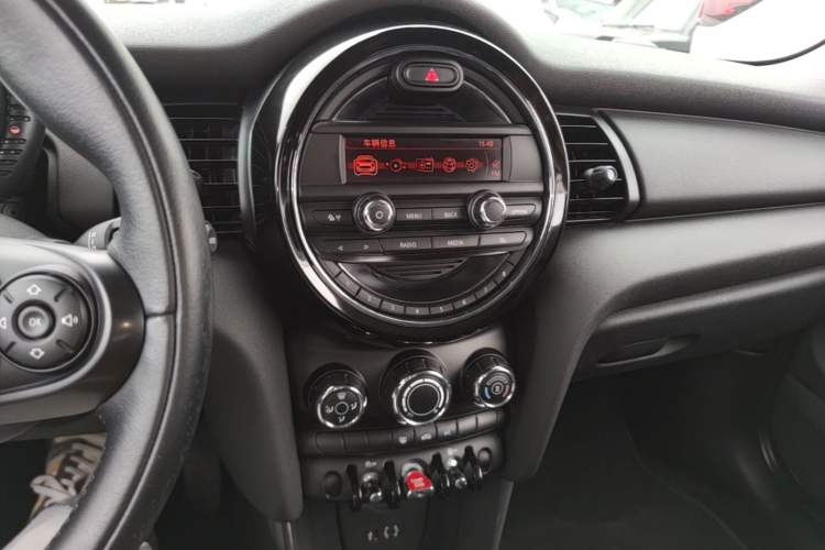 Used MINI 2014 1.2T ONE+ Audio And AC Panel
