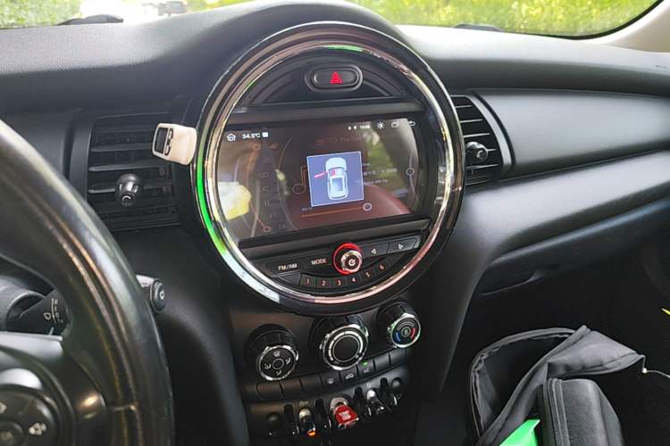 Used MINI 2014 1.2T ONE Audio And AC Panel