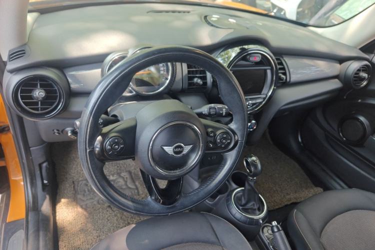 Used MINI 2014 1.5T COOPER Fun Center Console