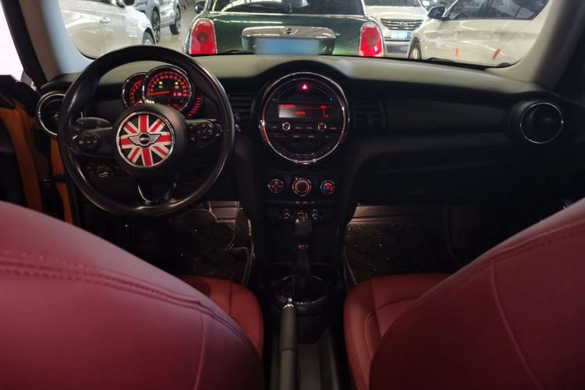 Used MINI 2014 1.2T ONE+ Center Console