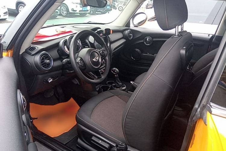 Used MINI 2014 1.2T ONE+ Driver Seat