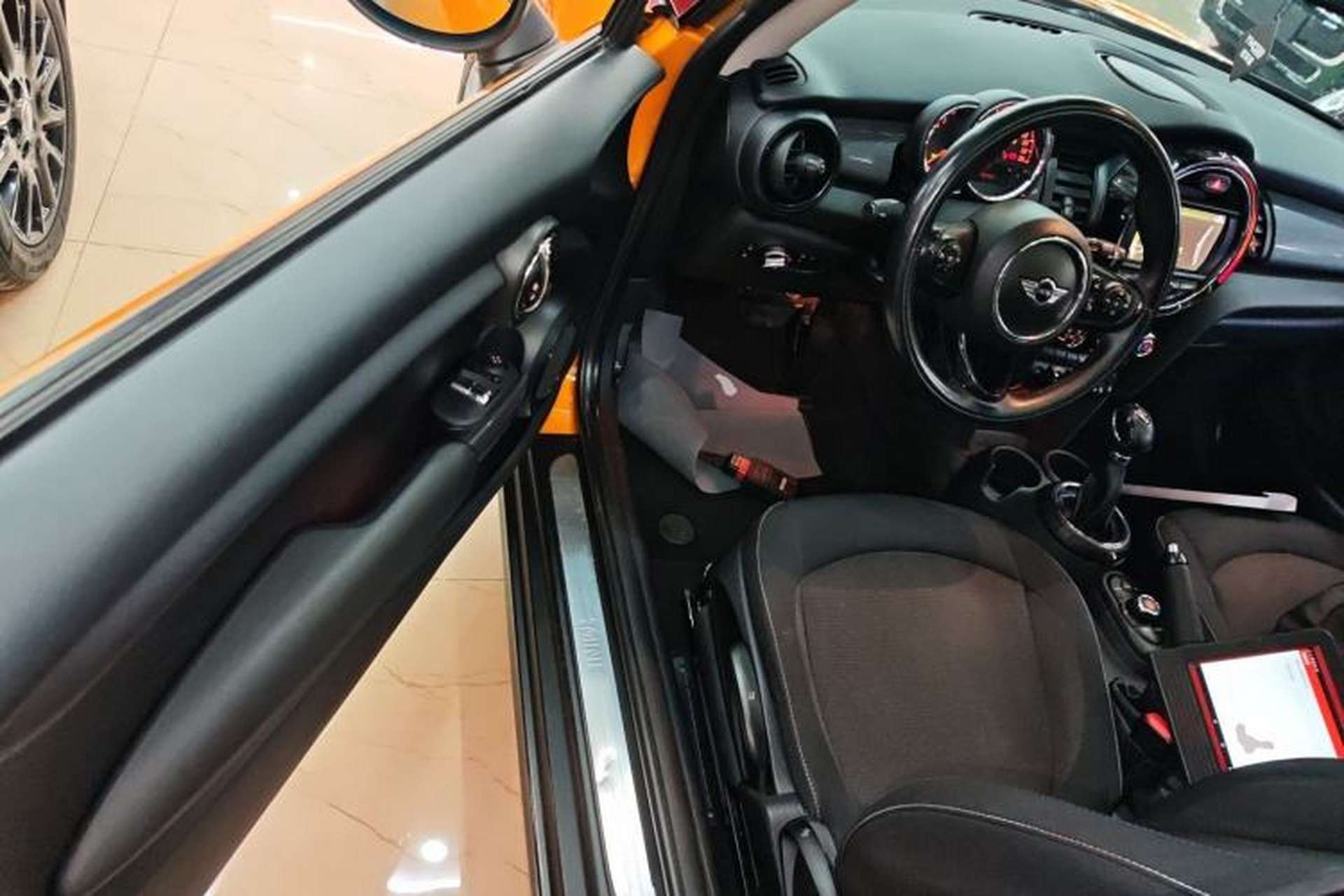 Used MINI 2014 1.5T COOPER Fun Driver Seat