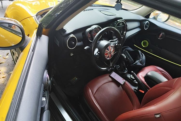 Used MINI 2014 1.2T ONE Driver Seat