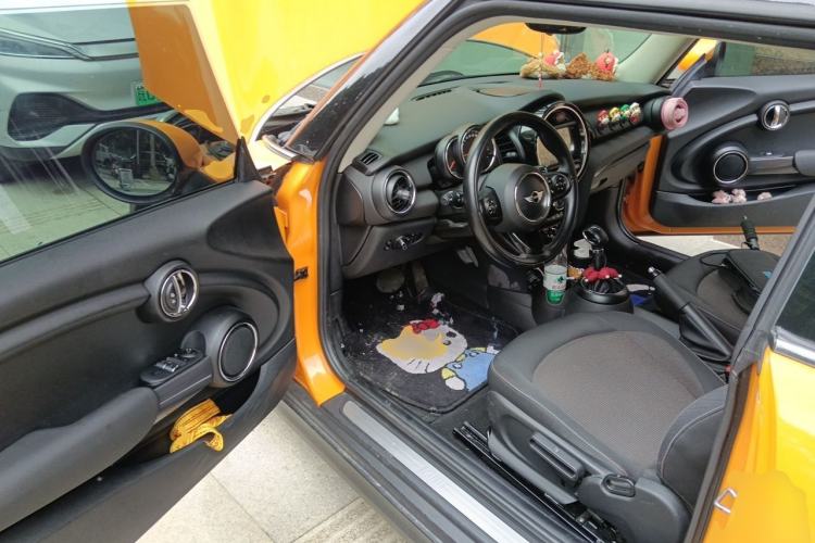 Used MINI 2014 1.2T ONE+ Driver Seat