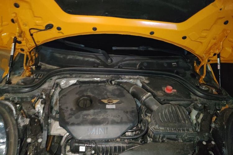 Used MINI 2014 1.2T ONE+ Engine Bay