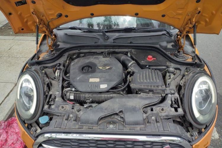 Used MINI 2014 2.0T COOPER S Excitement Engine Bay