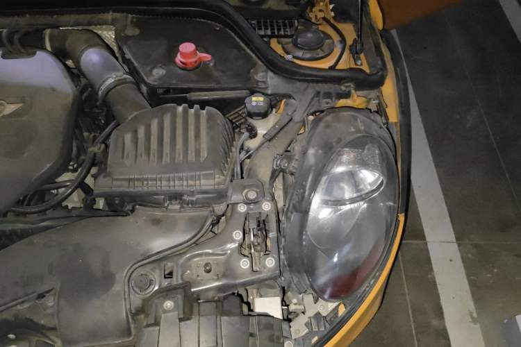 Used MINI 2014 1.2T ONE+ Engine Bay Left