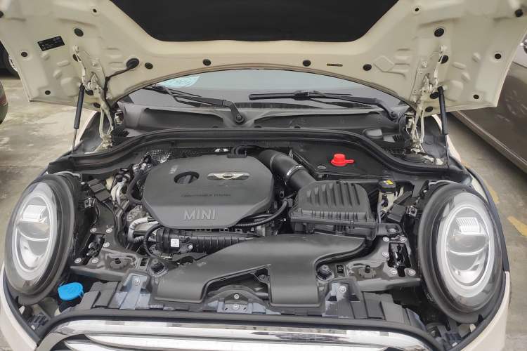 Used MINI 2014 1.2T ONE+ Engine Bay