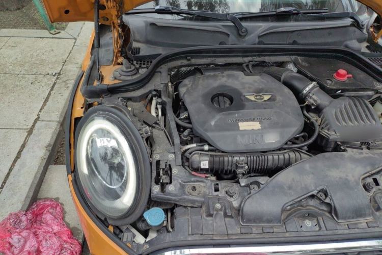 Used MINI 2014 2.0T COOPER S Excitement Engine Bay Right