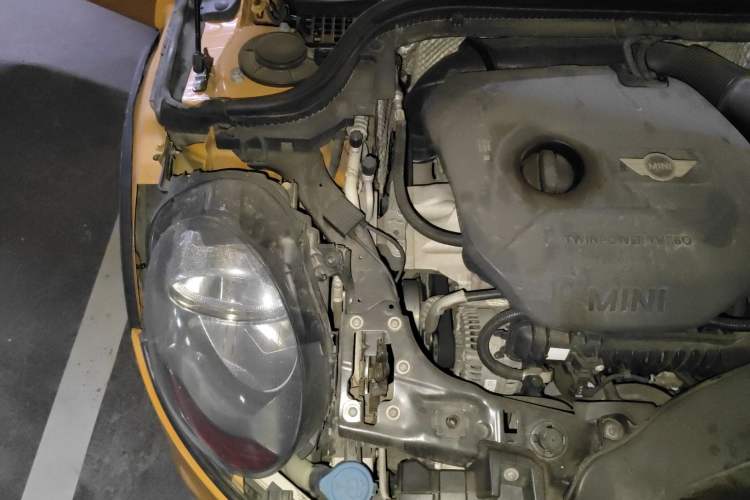 Used MINI 2014 1.2T ONE+ Engine Bay Right