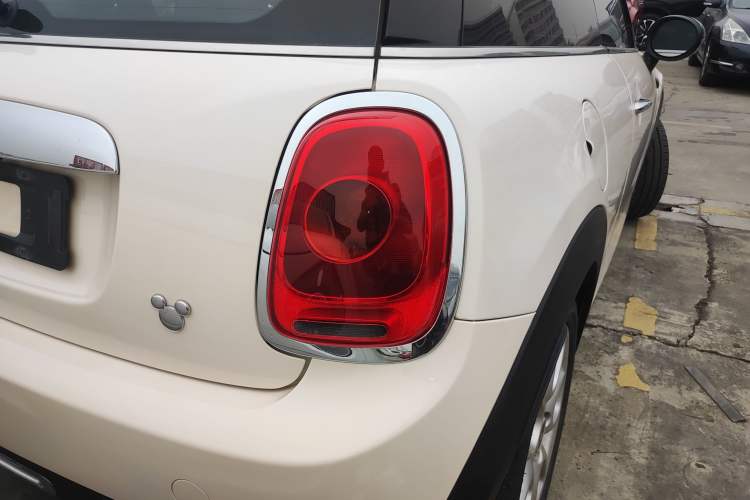 Used MINI 2014 1.2T ONE+ Exterior 2