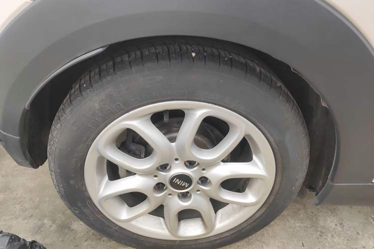 Used MINI 2014 1.2T ONE+ Exterior 4