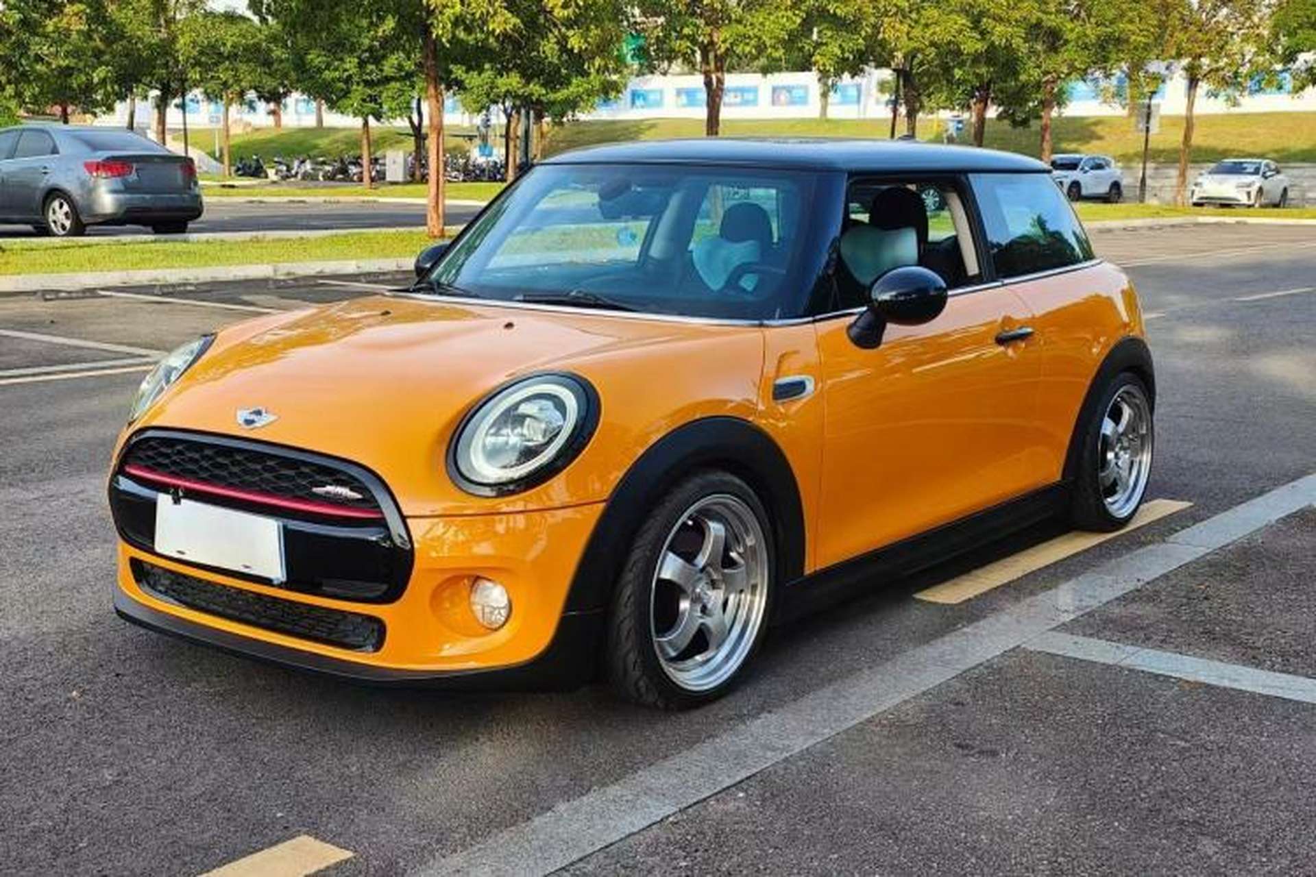 Used MINI 2014 1.5T COOPER Excitement Front Left 45 Deg