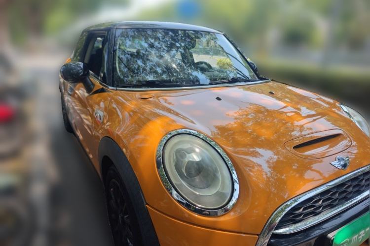Used MINI 2014 1.5T COOPER Fun Front Right 45 Deg
