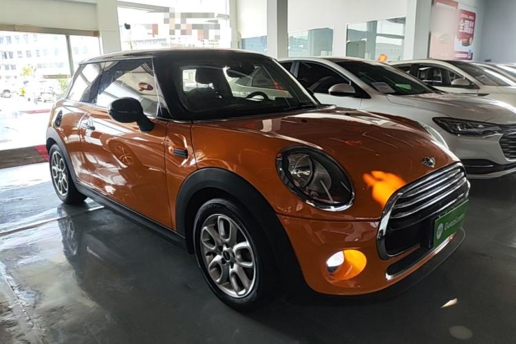 Used MINI 2014 1.5T COOPER Fun Front Right 45 Deg