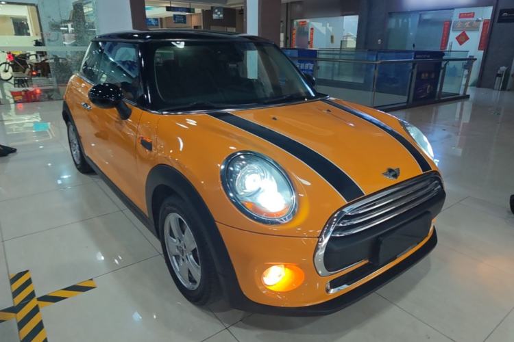 Used MINI 2014 1.2T ONE Front Right 45 Deg
