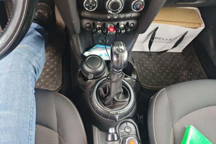 Used MINI 2014 1.5T COOPER Fun Gear Lever
