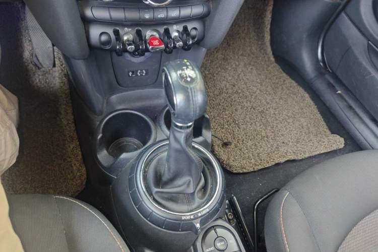 Used MINI 2014 1.5T COOPER Fun Gear Lever