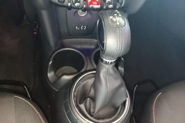 Used MINI 2014 1.5T COOPER Fun Gear Lever