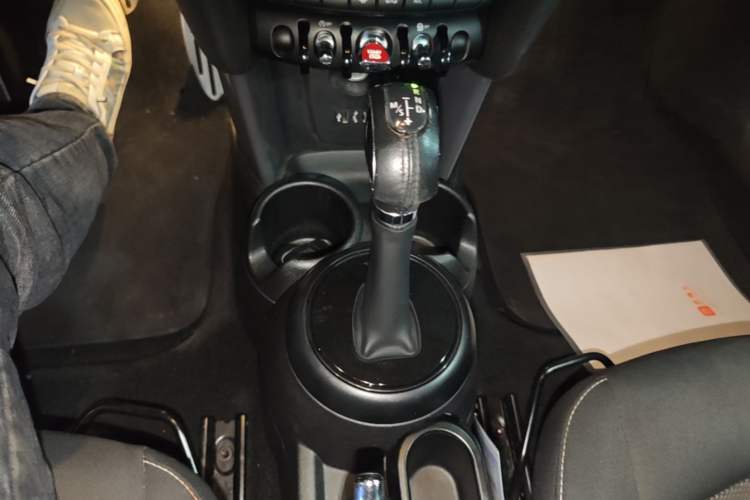 Used MINI 2014 1.2T ONE Gear Lever