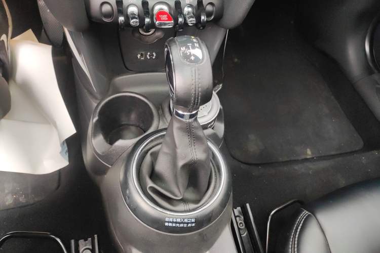 Used MINI 2014 1.2T ONE+ Gear Lever