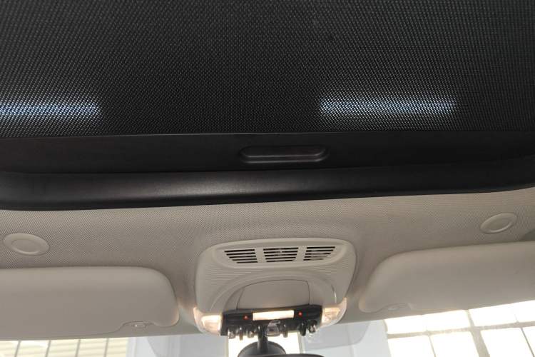 Used MINI 2014 1.2T ONE+ Headliner