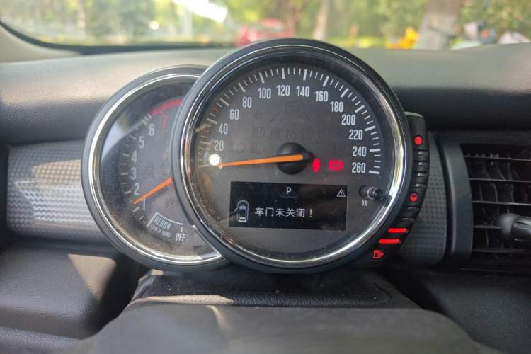 Used MINI 2014 1.5T COOPER Fun Instrument Cluster