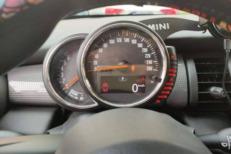 Used MINI 2014 1.5T COOPER Excitement Instrument Cluster