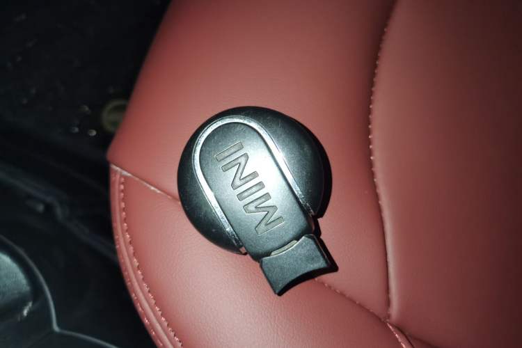 Used MINI 2014 1.2T ONE+ Interior 1