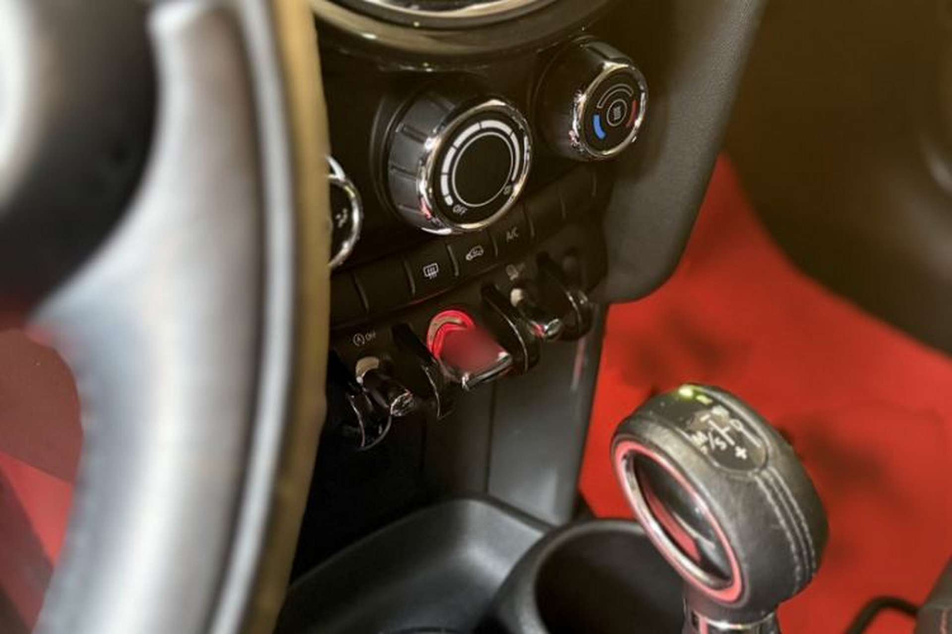 Used MINI 2014 1.2T ONE Interior 10