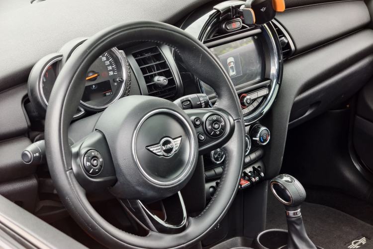 Used MINI 2014 1.2T ONE+ Interior 2