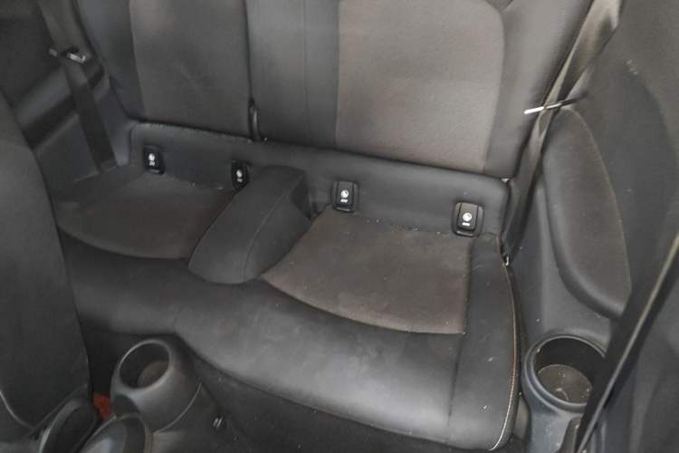 Used MINI 2014 1.2T ONE+ Interior 4