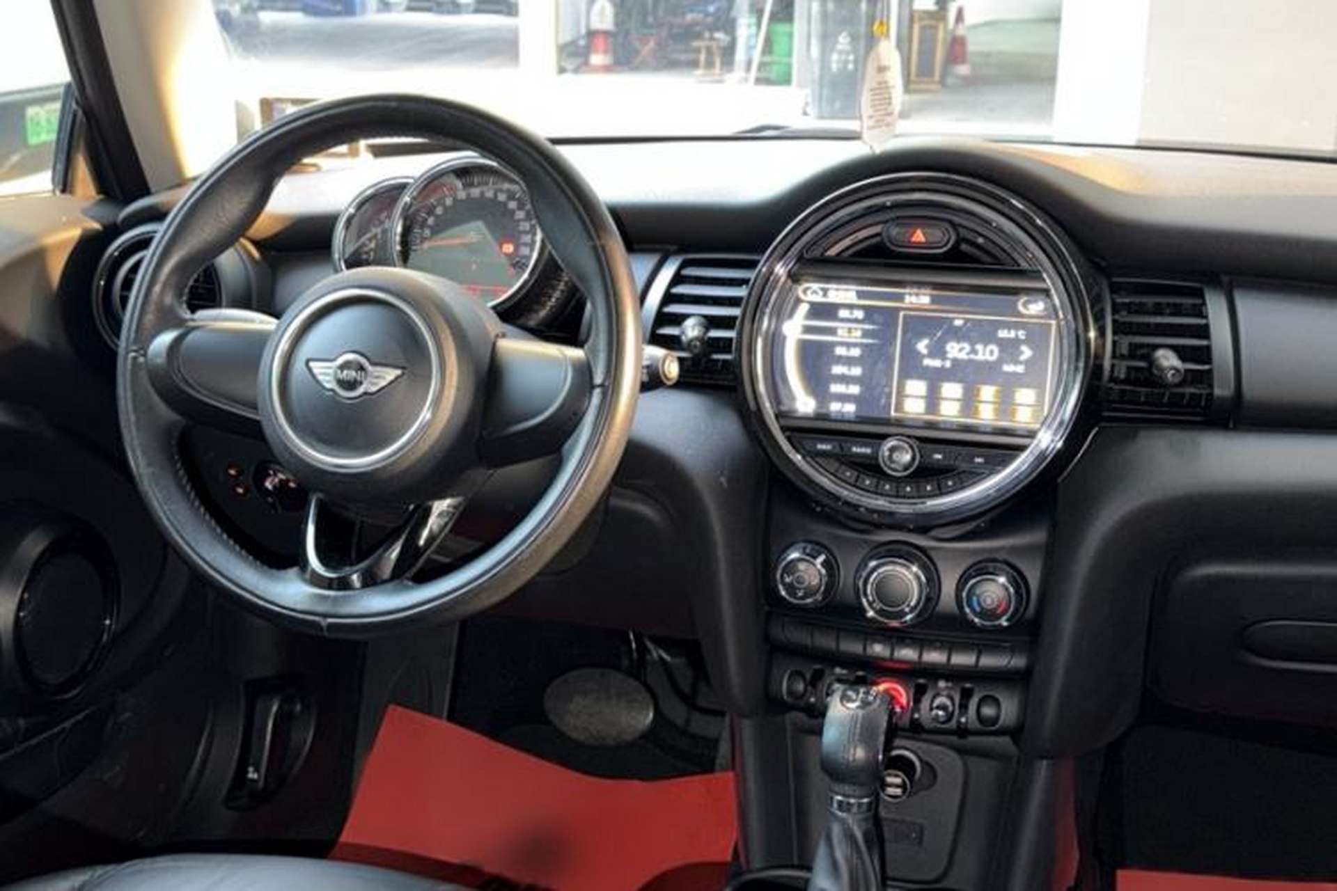 Used MINI 2014 1.2T ONE Interior 8