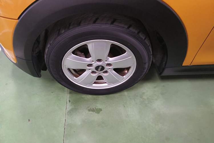 Used MINI 2014 1.2T ONE Left Front Wheel Hub