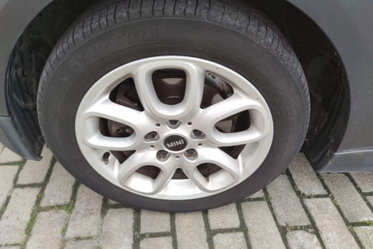 Used MINI 2014 1.2T ONE+ Left Front Wheel Hub