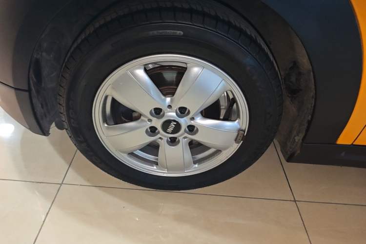 Used MINI 2014 1.2T ONE Left Front Wheel Hub