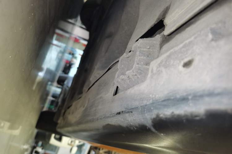 Used MINI 2014 1.2T ONE+ Left Side Sill