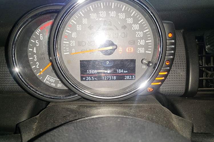 Used MINI 2014 1.5T COOPER Fun Odometer Close Up