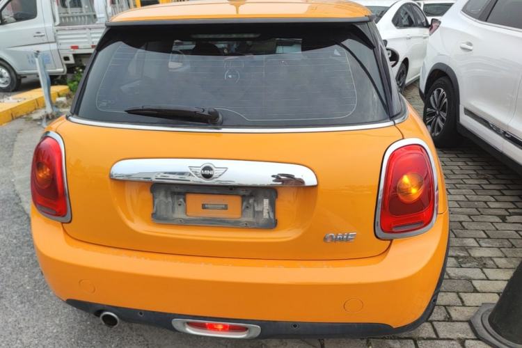 Used MINI 2014 1.2T ONE+ Rear