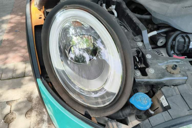 Used MINI 2014 1.5T COOPER Excitement Right Front Headlight
