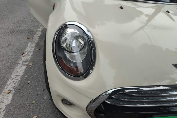 Used MINI 2014 1.5T COOPER Fun Right Front Headlight