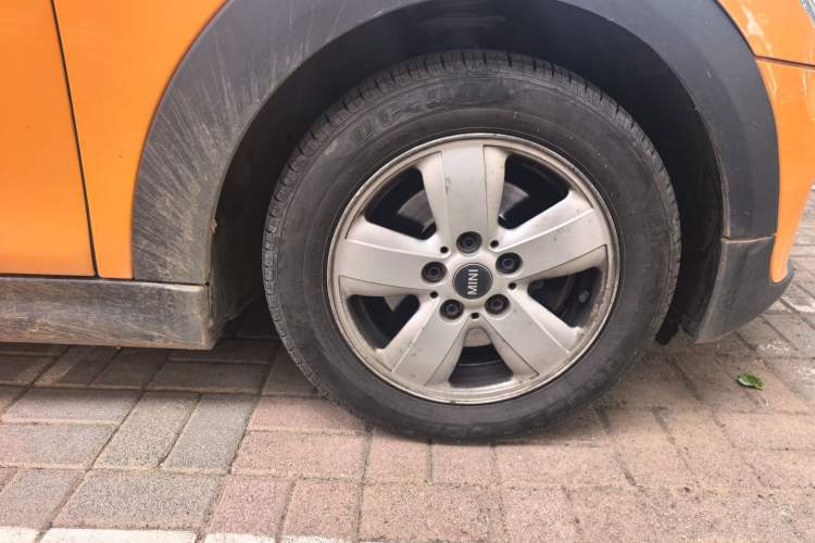 Used MINI 2014 1.2T ONE Right Front Wheel Hub
