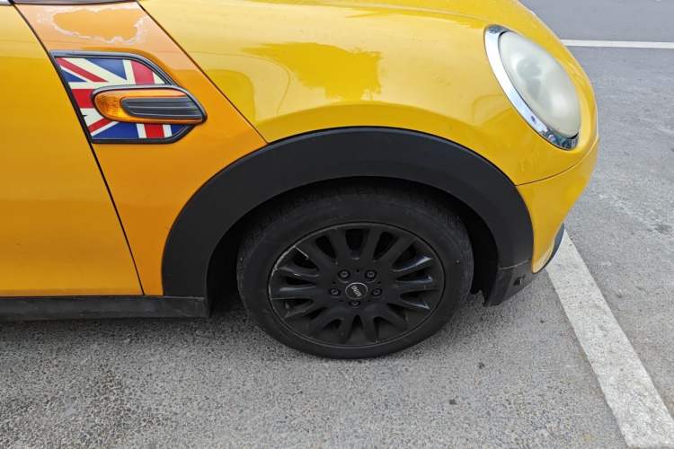 Used MINI 2014 1.2T ONE+ Right Front Wheel Hub