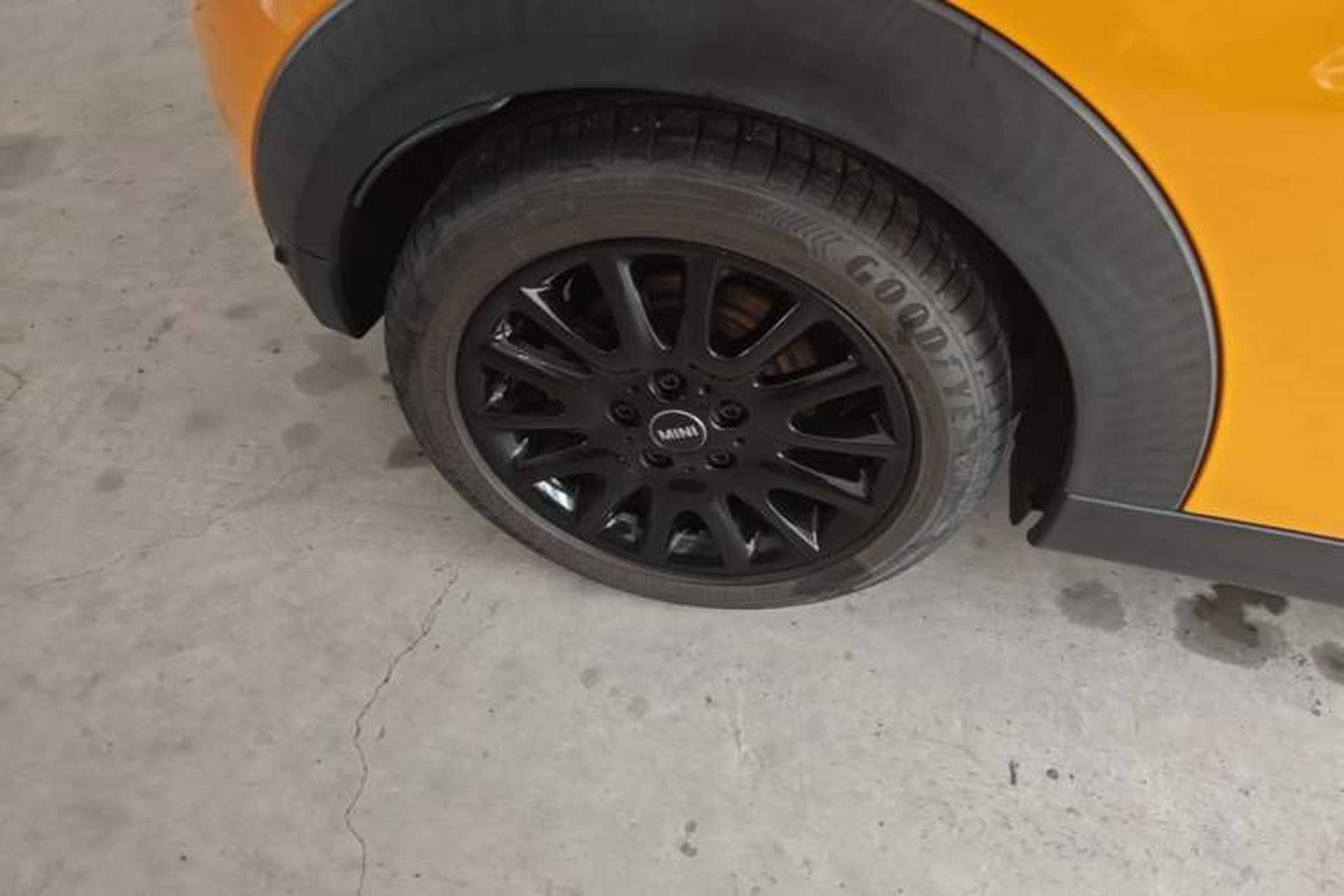 Used MINI 2014 1.2T ONE+ Right Rear Wheel Hub