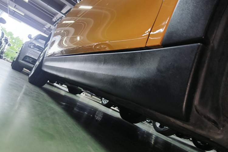 Used MINI 2014 1.2T ONE Right Side Sill