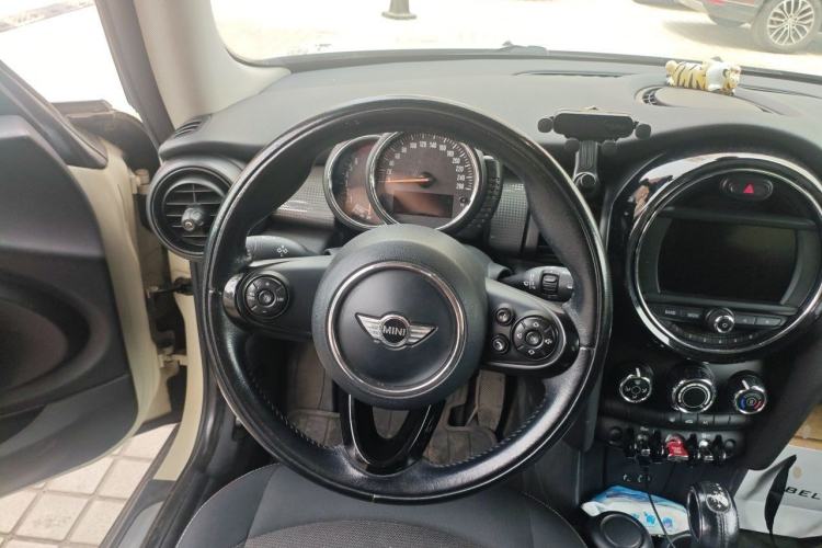 Used MINI 2014 1.5T COOPER Fun Steering Wheel
