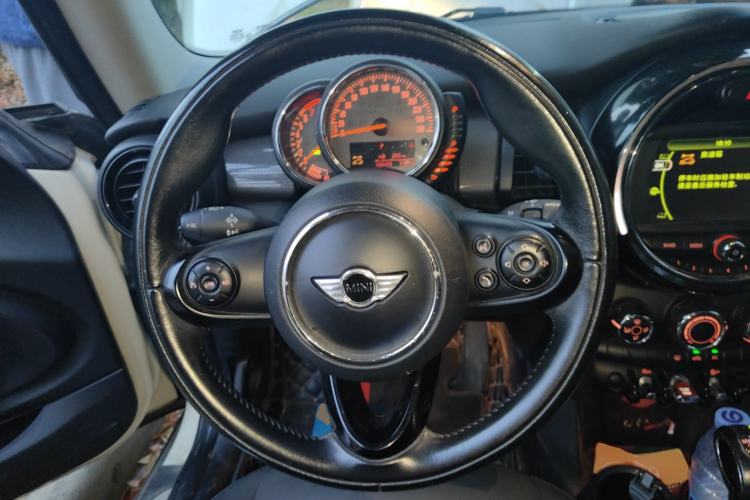 Used MINI 2014 1.5T COOPER Fun Steering Wheel