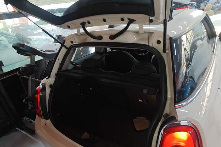 Used MINI 2014 1.2T ONE+ Trunk