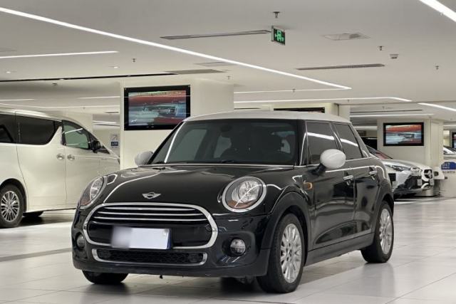 Używany MINI 2015 1.5T COOPER Fun Five-Door Edition