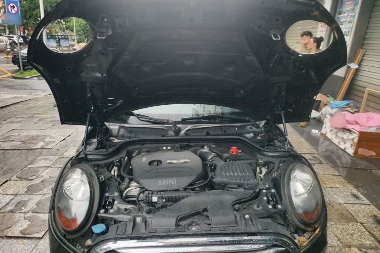 Used MINI 2015 1.5T COOPER Fun Five-Door Edition Engine Bay